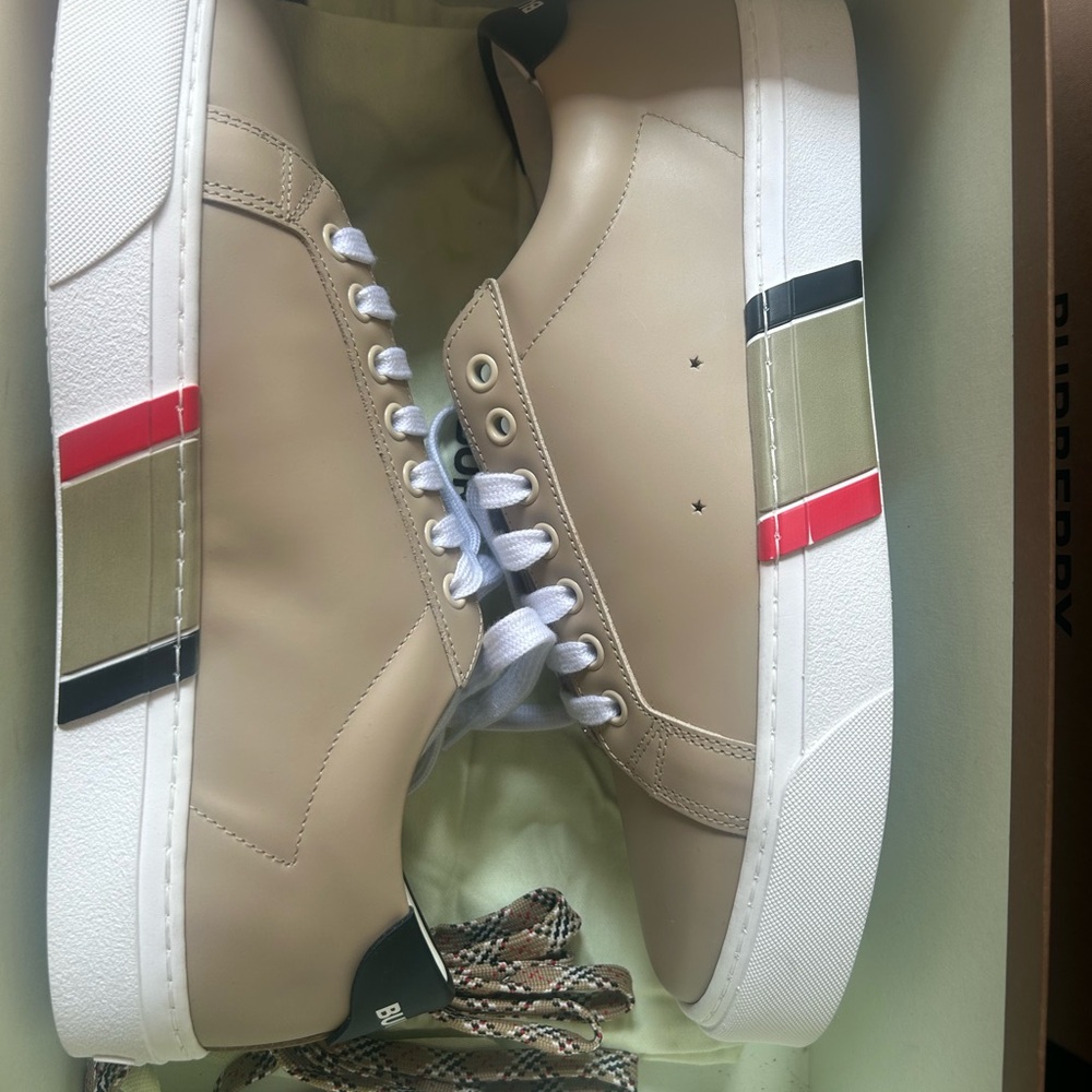 BURBERRY  Men's RANGLETON SNEAKER HONEY & BLACK SIZE 41 - Picture 8 of 8